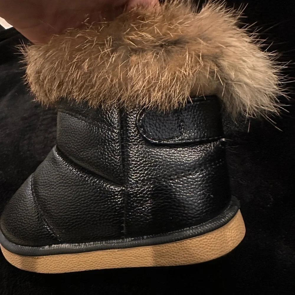 local childrens boutique warm black